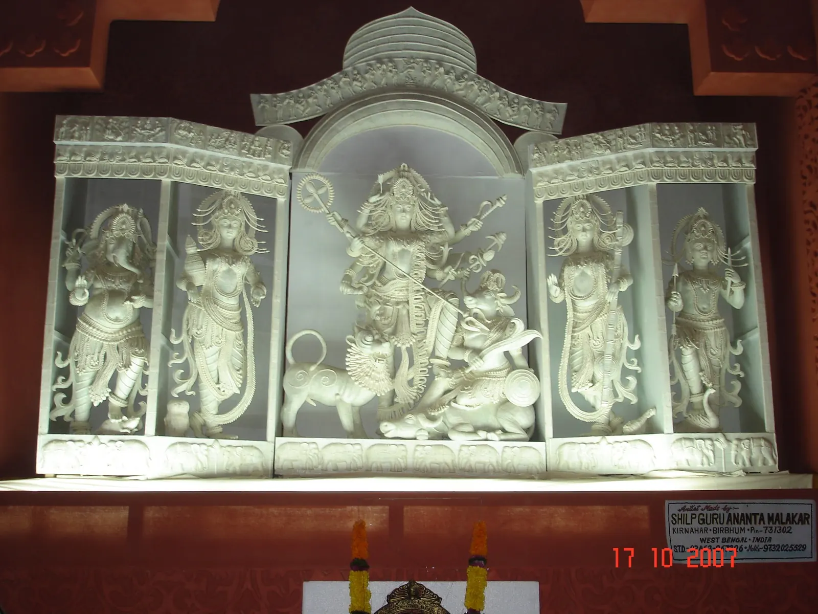 Idols made of Shola (Aeschynomene aspera) preserved in CSMVS (Mumbai Museum)