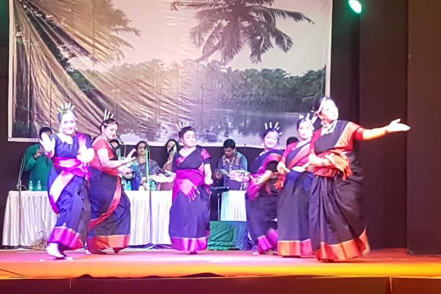 Dance Drama: Epar Bangla Opar Bangla