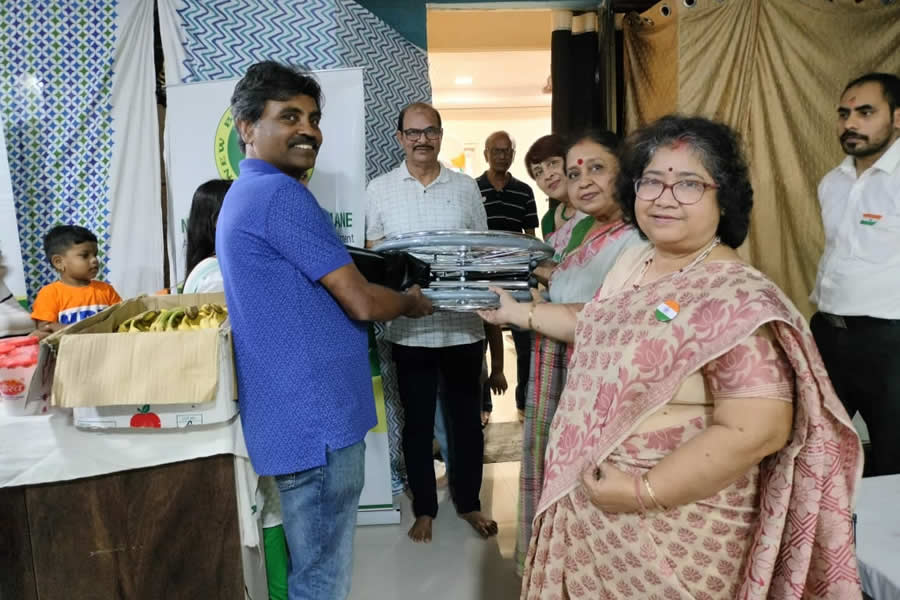 Old Age Home visit on 75th Independence Day